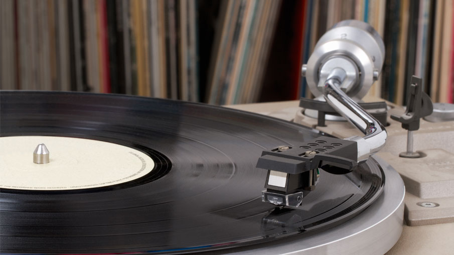 bg_turntables_and_record_players_header